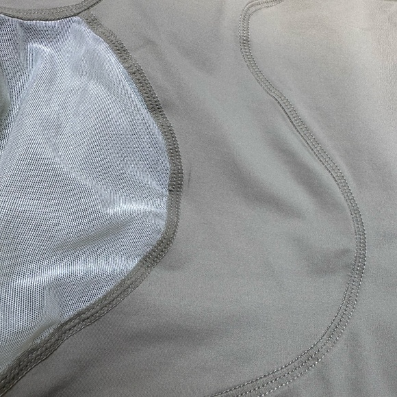 Lulu Lemon T-shirt. Trendy Sage Green Colour. - Picture 6 of 6